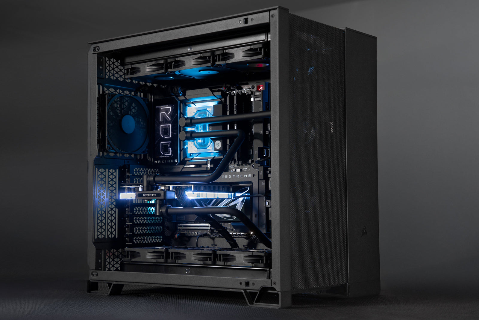 Corsair 6500D Custom Water Cooling