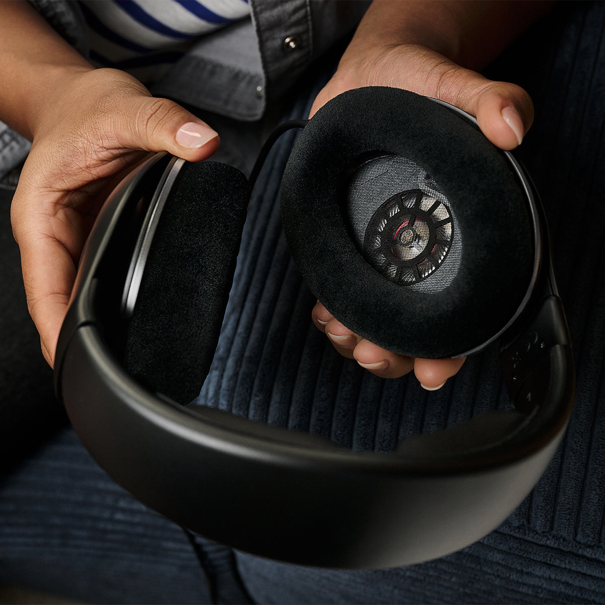 Sennheiser HD550 Open Back Headphones - Black