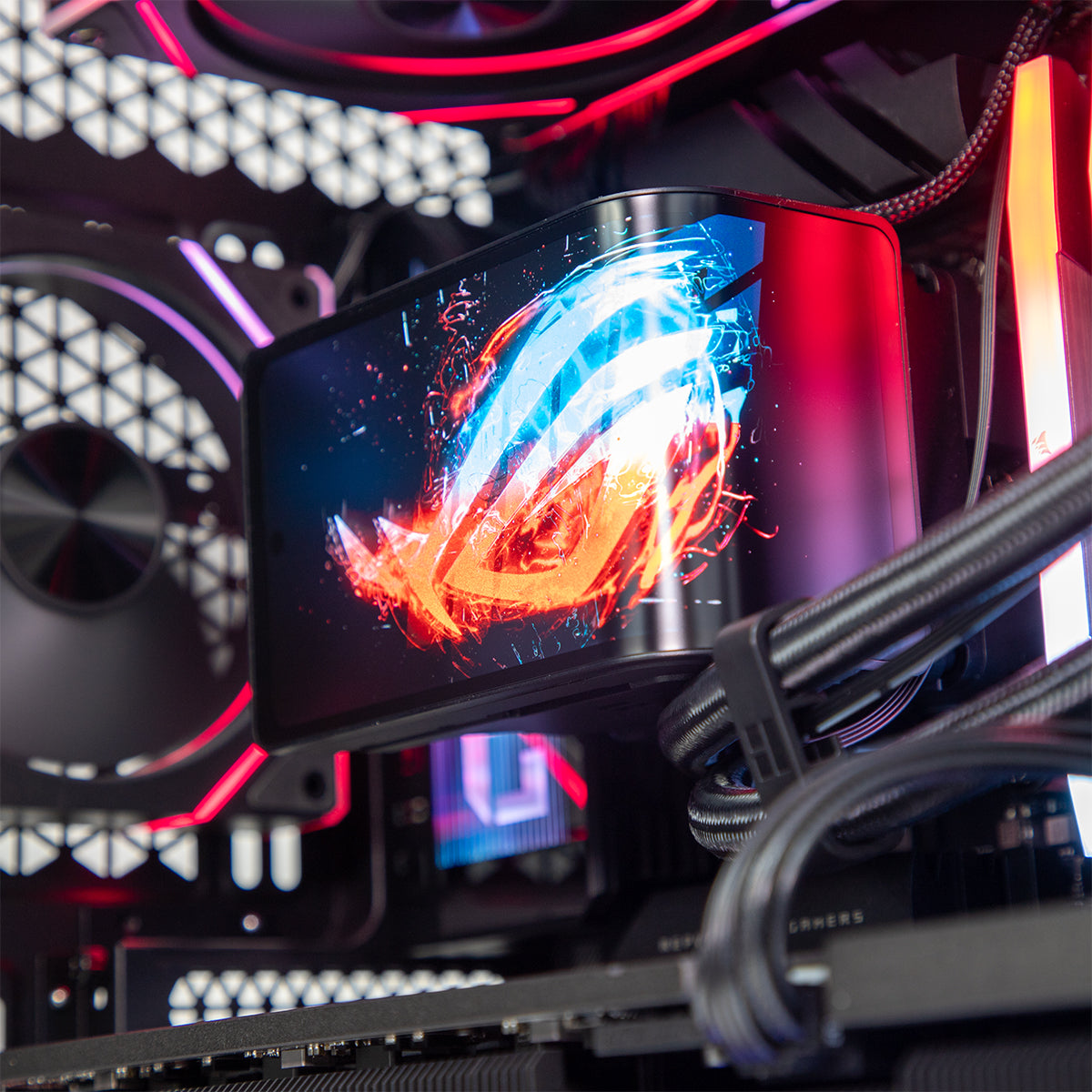 Garmadon RTX 5090 Ryzen 9950X3D Gaming PC