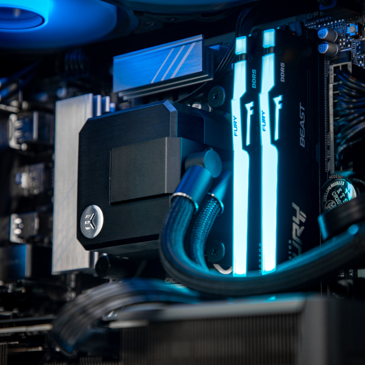 Striker RTX 5070 Core Ultra 7 265F Gaming PC - BLACK