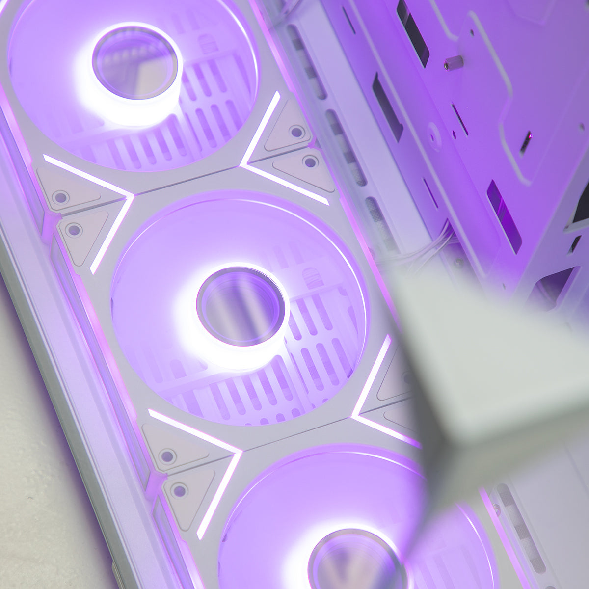 CL Lucent S3 USB Type-C Mid Tower Case - White