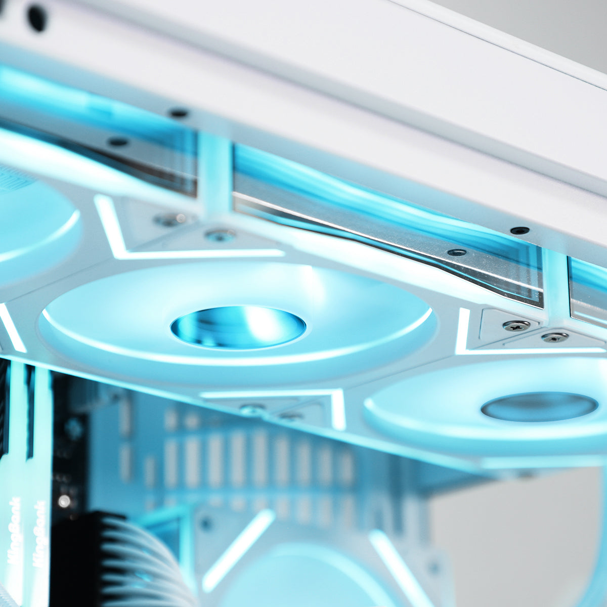 Entropy RTX 5070 Ryzen 7 9850X3D Gaming PC - Snow