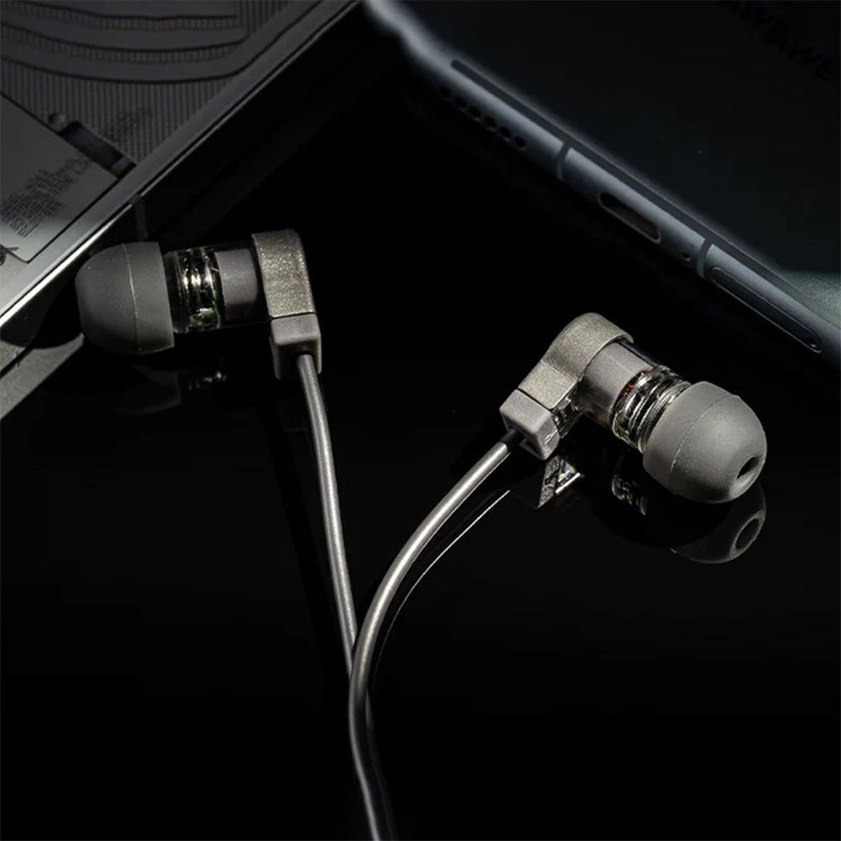 Moondrop Quark 2 IEM Dynamic Driver In-Ear Headphones - USB-C