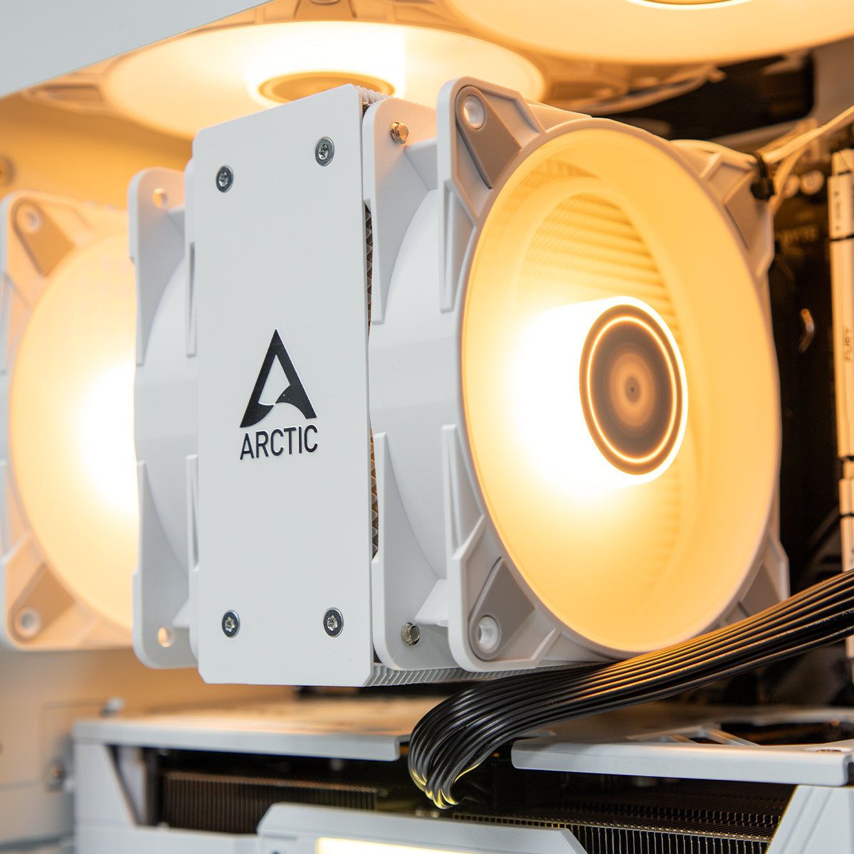 Gravity RR RX 9060 XT 16GB Ryzen 5 7500F Gaming PC - WHITE