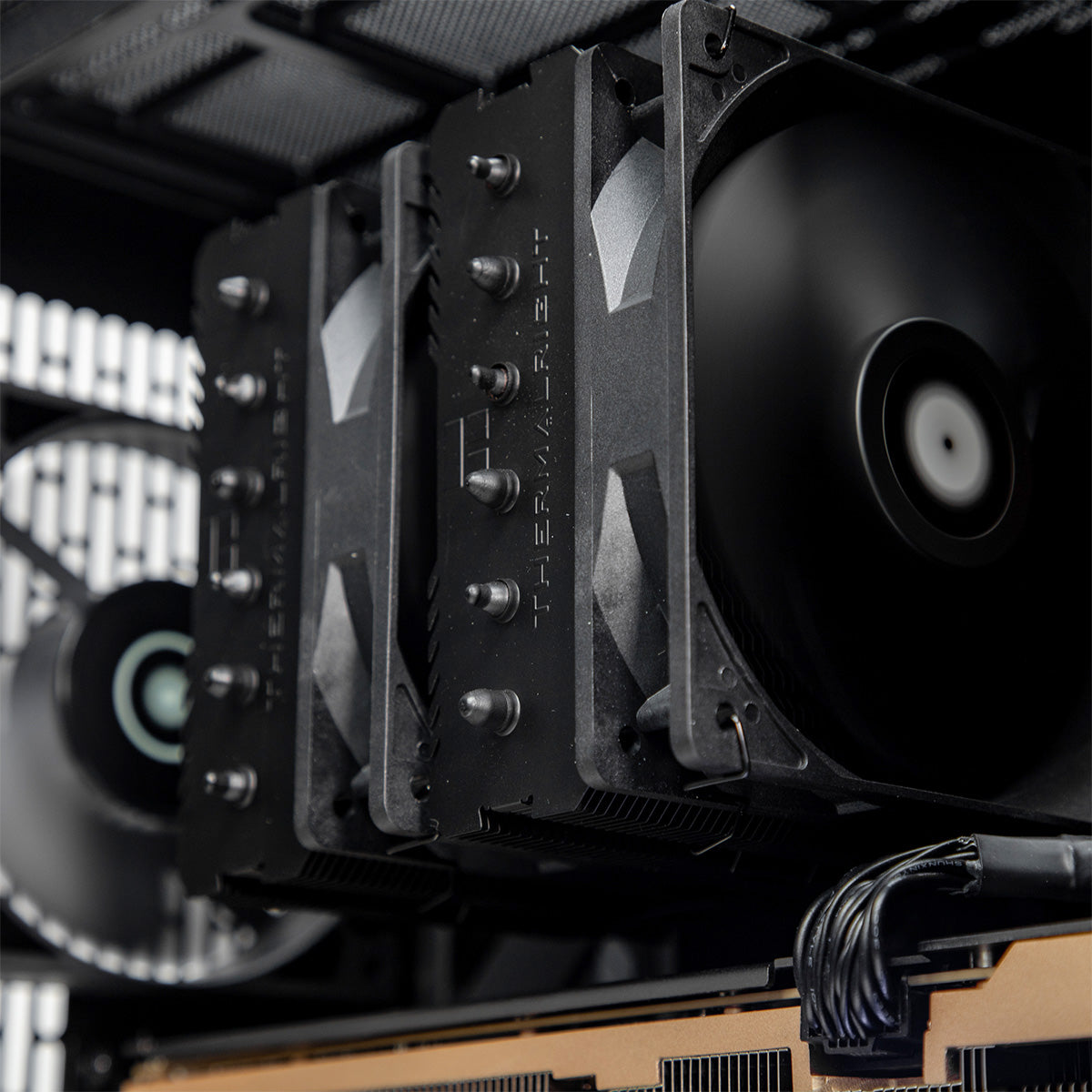 Chinkapin AMP RTX 5090 Ryzen 9 9900X3D Gaming PC - BLACK