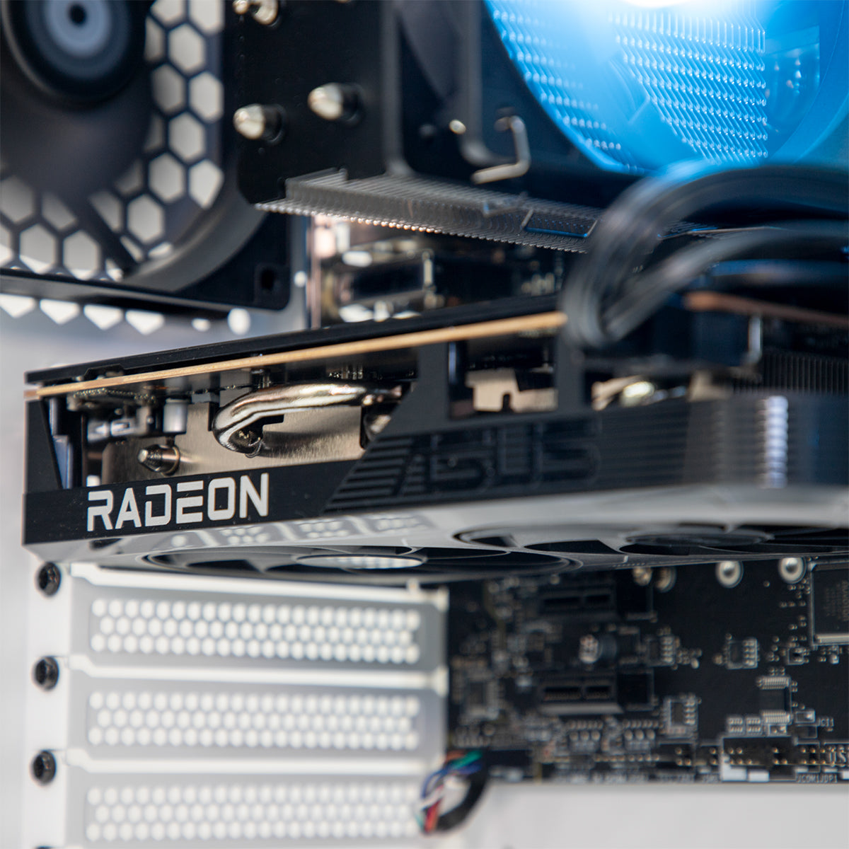 Stealth SWIFT GO RX 6600 Ryzen 5 5500 Gaming PC - Light