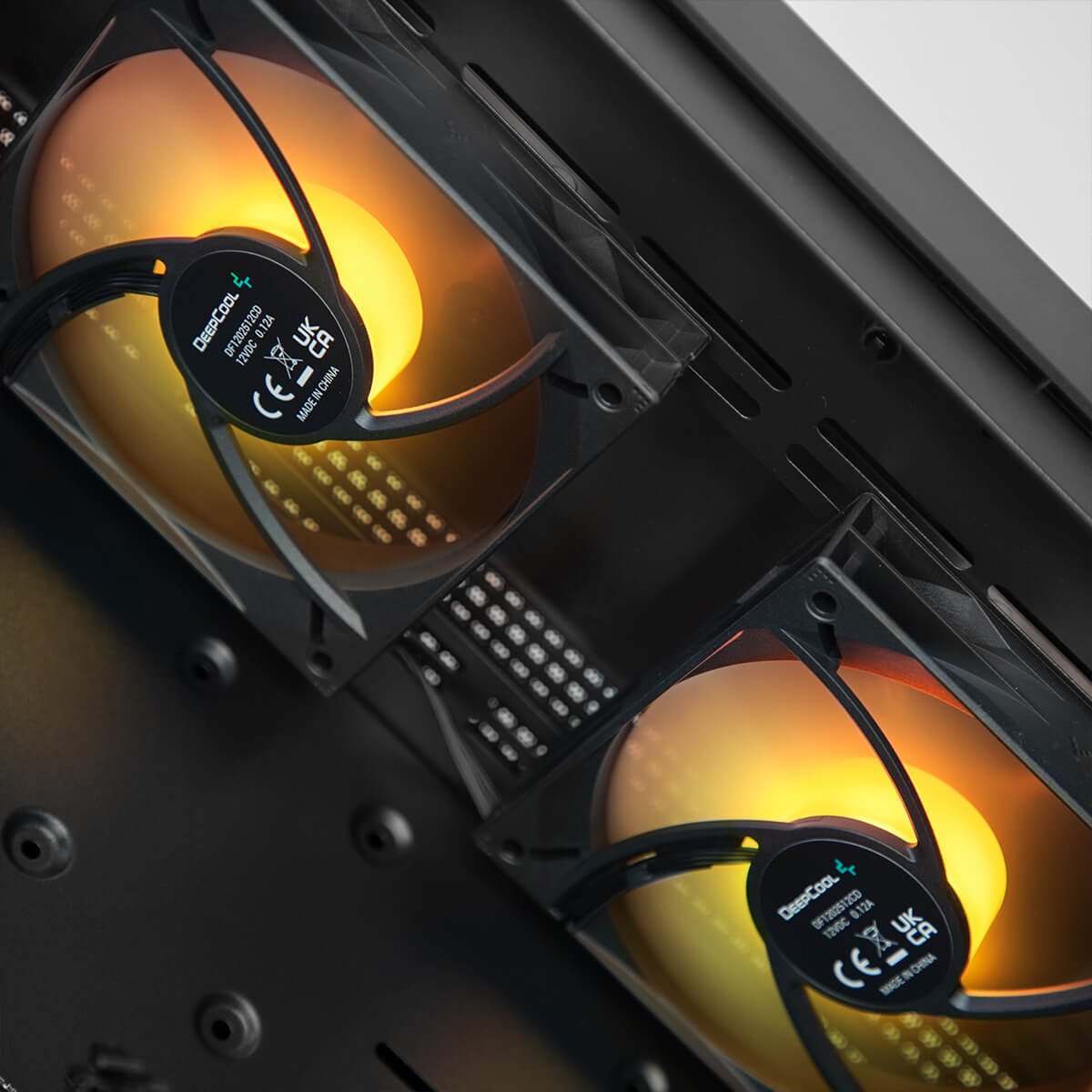 Jaeger GO RTX 4060 Ryzen 5 5600X Gaming PC