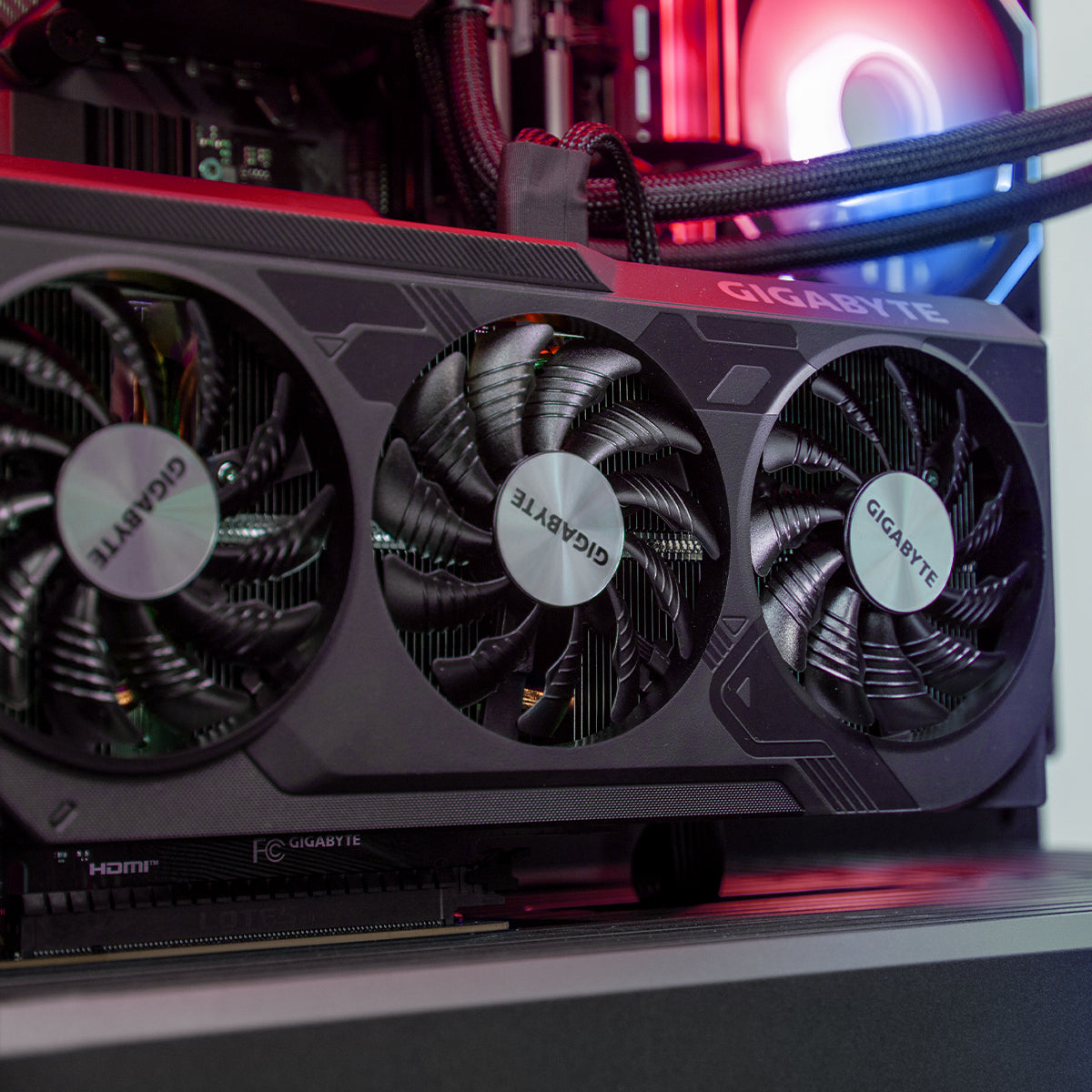 Empyreal SWIFT RTX 4070 Core i5-14400F Gaming PC - Flame