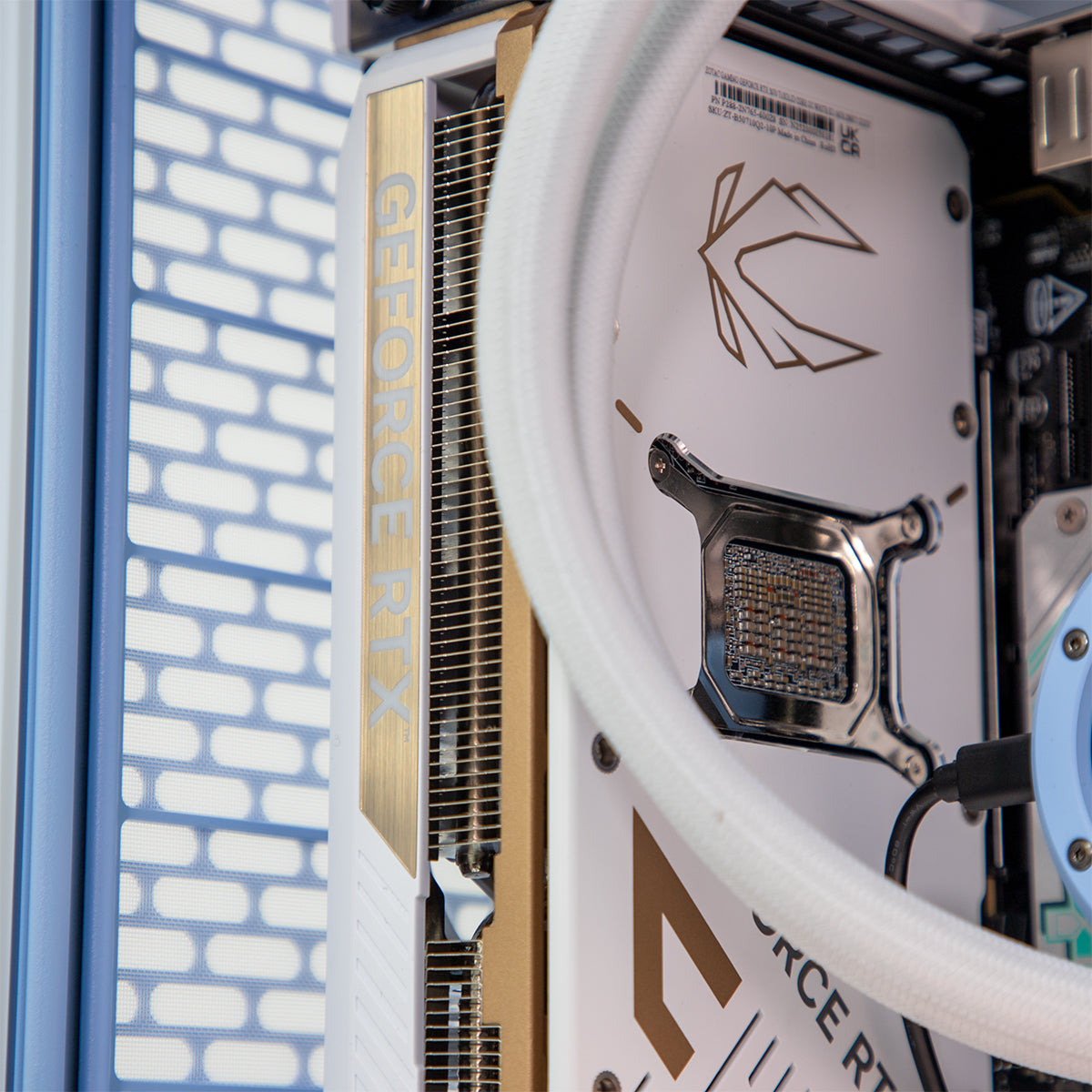 Pop RTX 5070 Ti Ryzen 7 7800X3D Gaming PC - BLUE