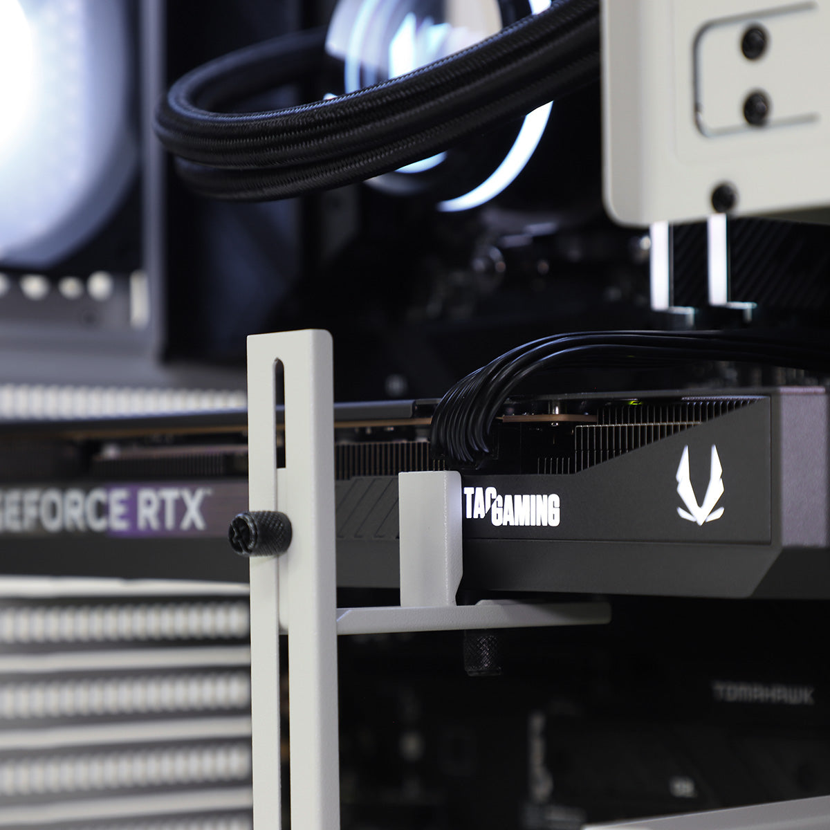 Retro98 RTX 5070 Core Ultra 7 270K Plus NEO Gaming PC
