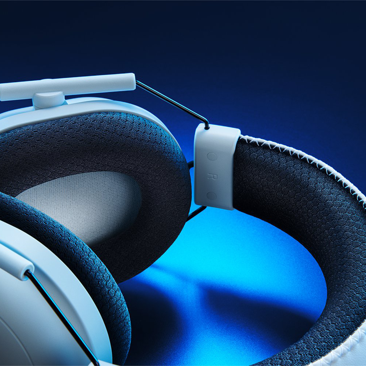 Razer BlackShark V2 Pro Gaming Headset for PlayStation/PC - White