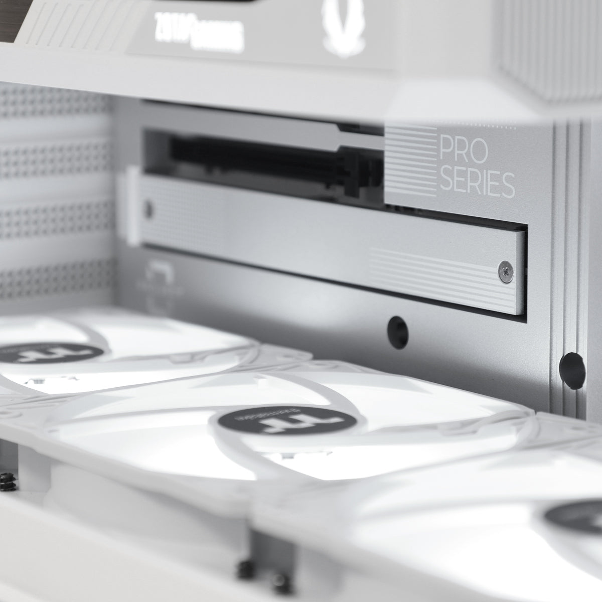 Ferocity NEX RTX 5070 Ti Core Ultra 7 265KF Gaming PC - WHITE