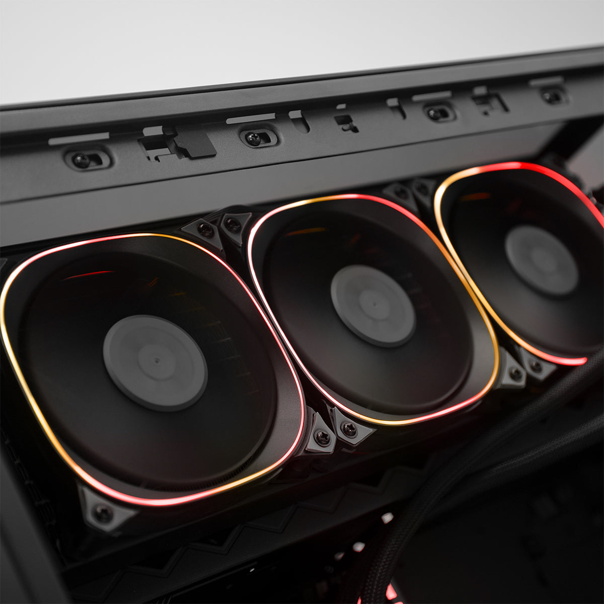 Instinct RX 7600 Ryzen 7 5800X Gaming PC