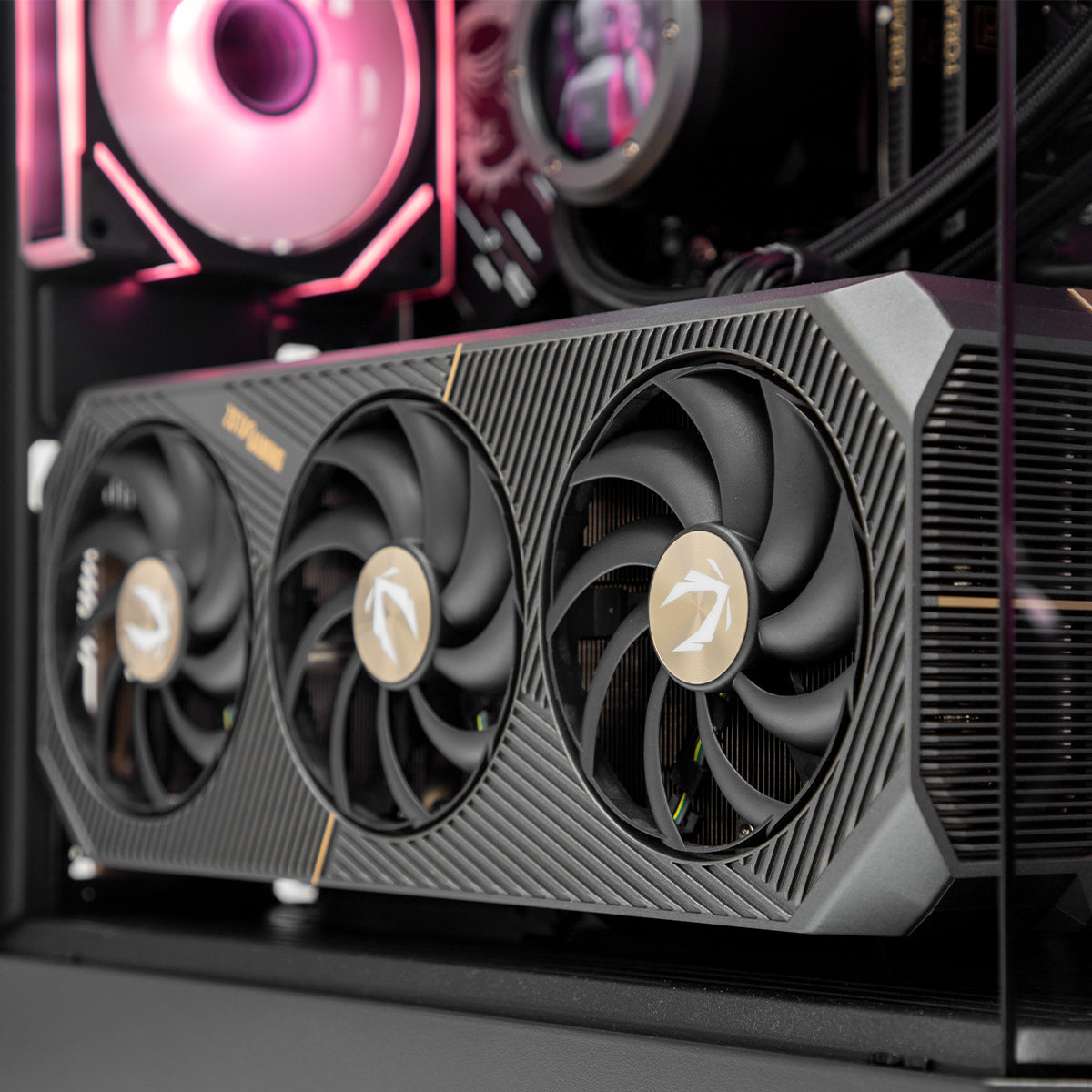 Abyssal LUX RTX 5090 Ryzen 9 9900X3D Gaming PC - BLACK