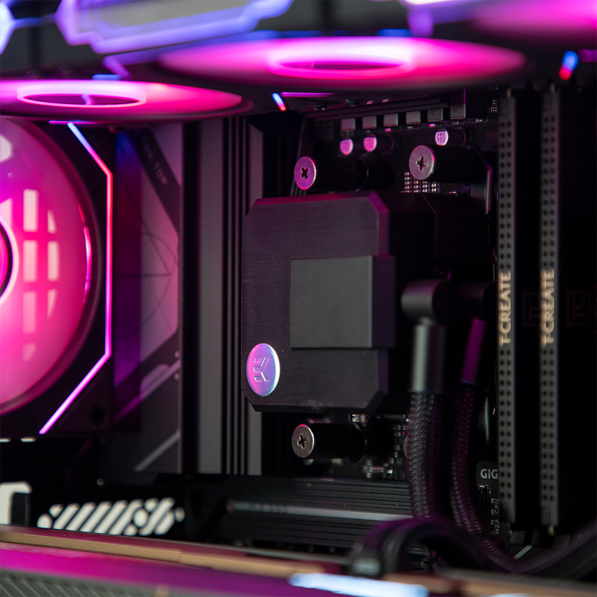 Entropy MASTER RTX 5070 Ti Ryzen 7 7800X3D Gaming PC - BLACK