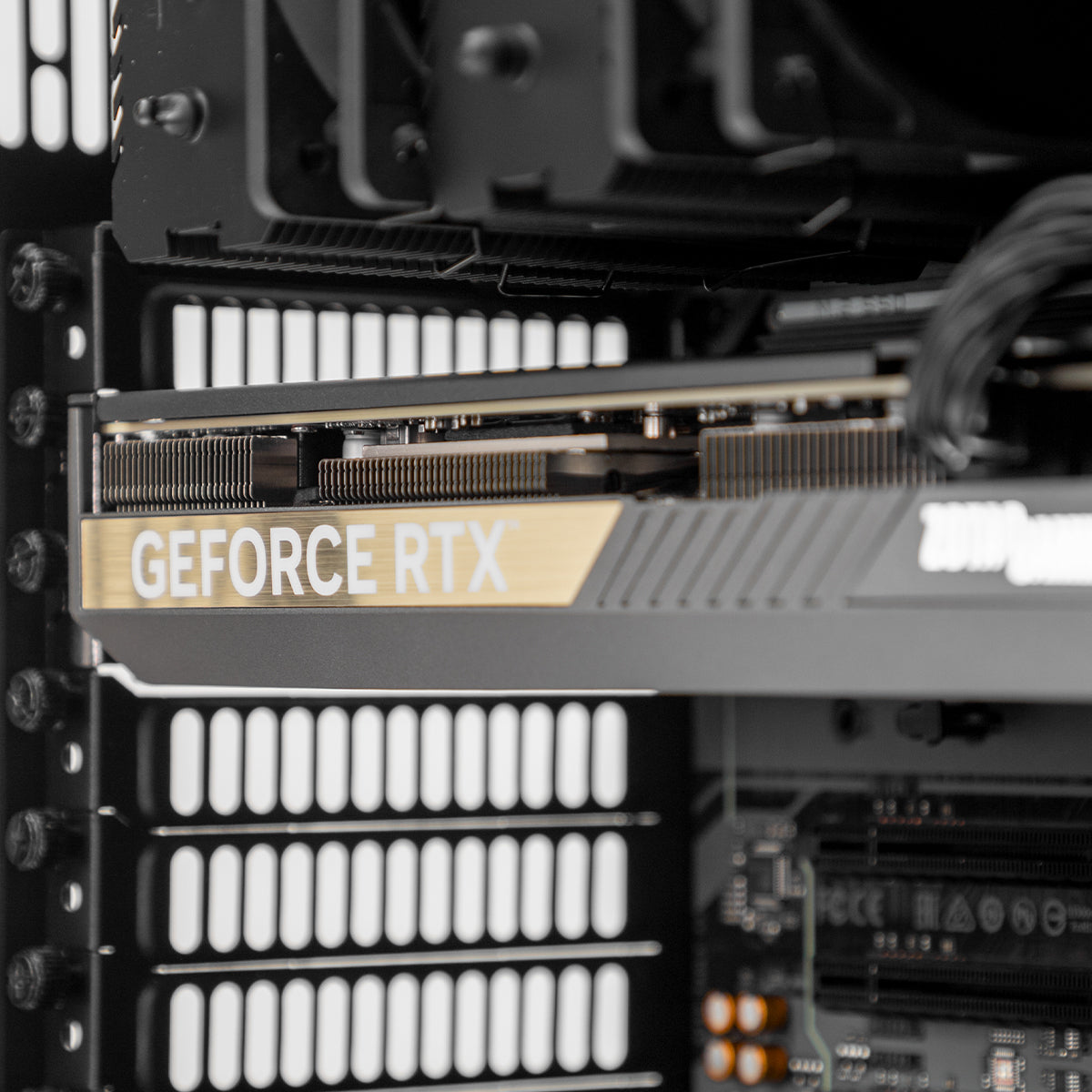 Chinkapin SWIFT RTX 5070 Ryzen 7 7800X3D Gaming PC - BLACK