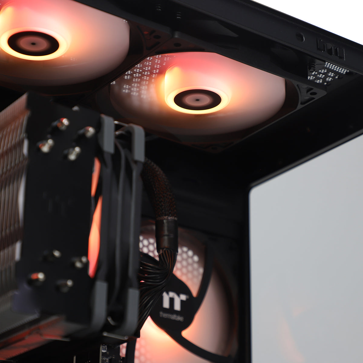 Fury RR RX 7600 Ryzen 5 8400F Gaming PC