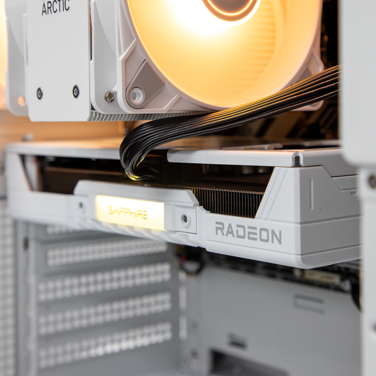 Gravity RR RX 9060 XT 16GB Ryzen 5 7500F Gaming PC - WHITE