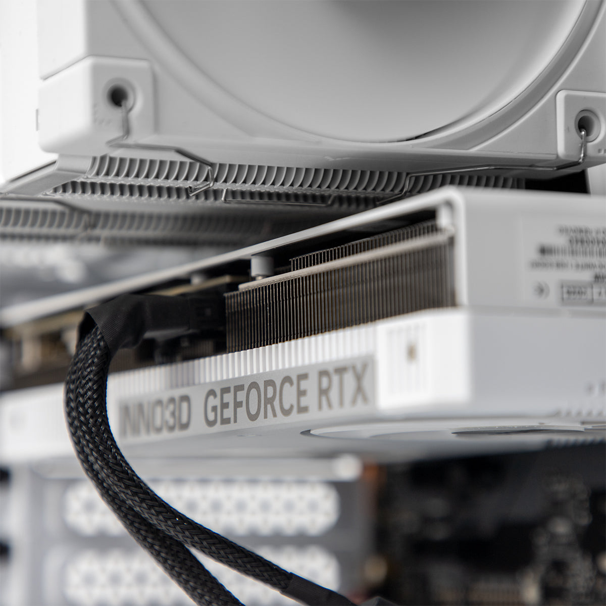 Hypernova RTX 5070 Core i5-14400F Gaming PC