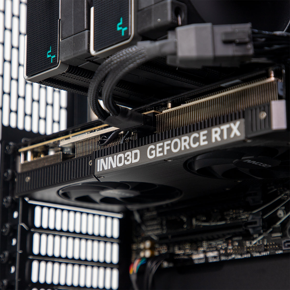 Chinkapin SWIFT RTX 5070 Ryzen 7 9700X Gaming PC - BLACK