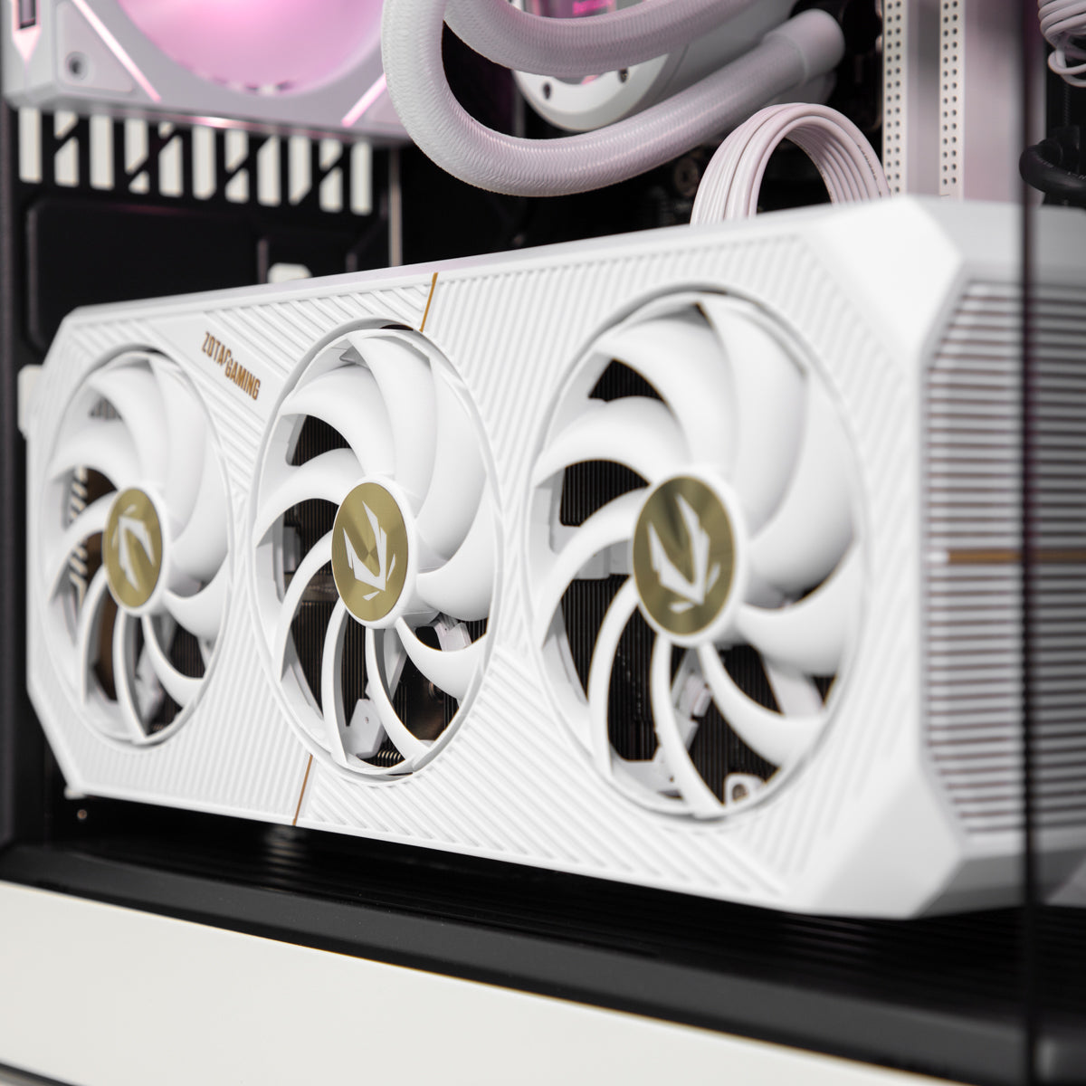 Abyssal LUX RTX 5090 Ryzen 7 9800X3D Gaming PC - MONO