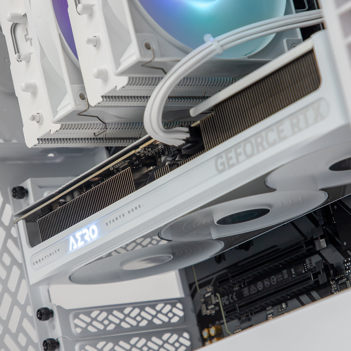 Obelisk LUX RTX 5090 Ryzen 9 9950X Gaming PC