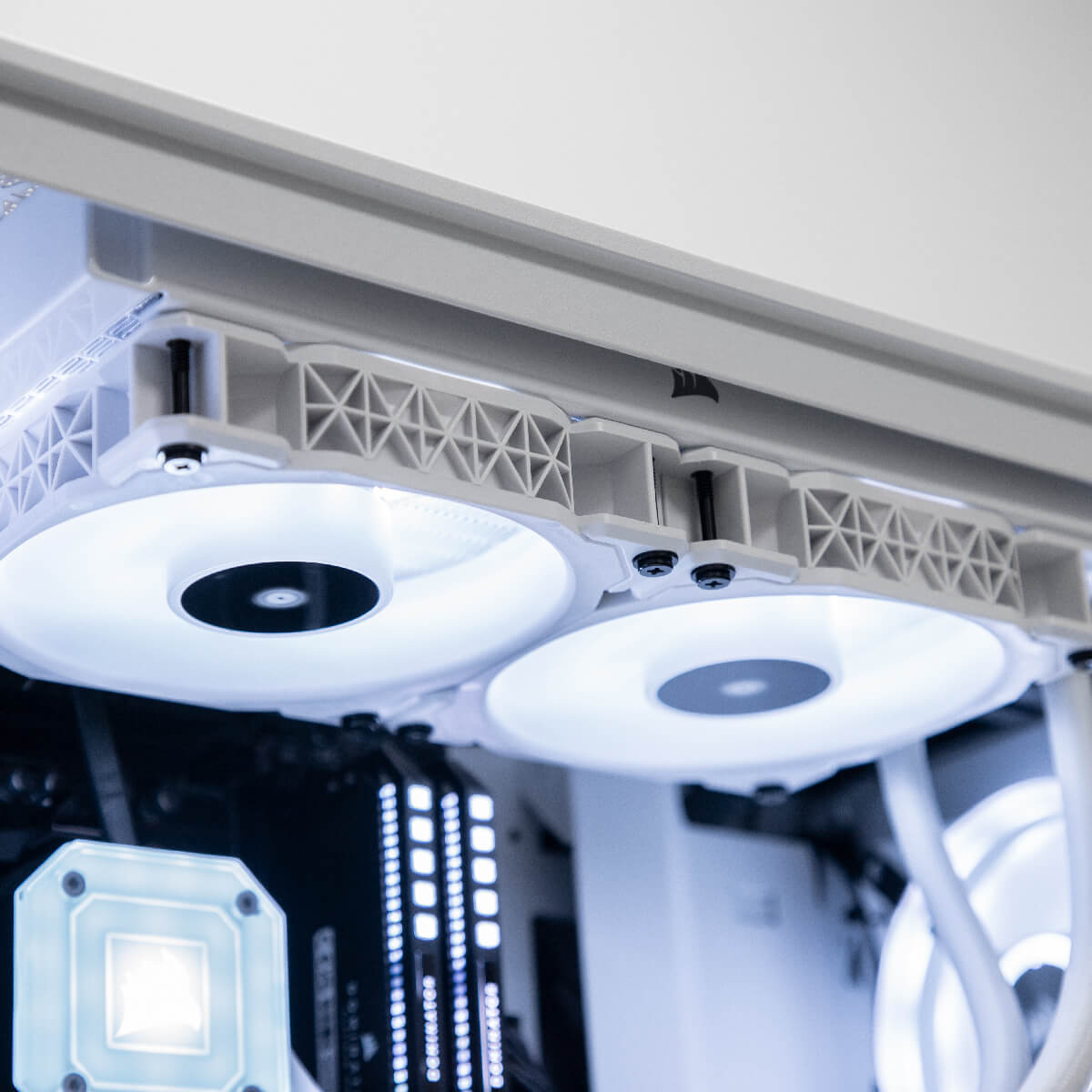 Viking RX 7900 XT Ryzen 7 7700X Gaming PC