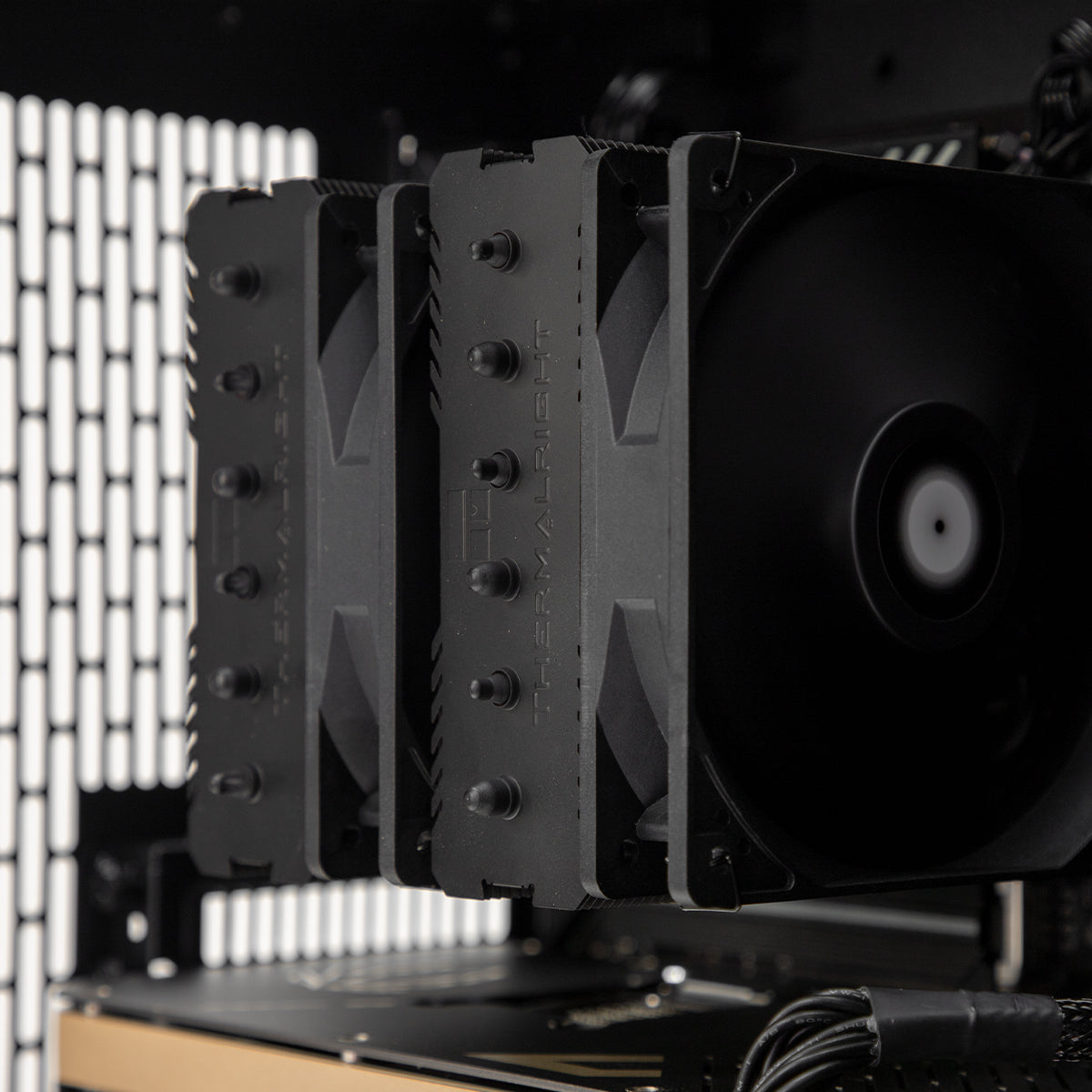 Chinkapin RTX 5080 Ryzen 7 9800X3D Gaming PC - BLACK