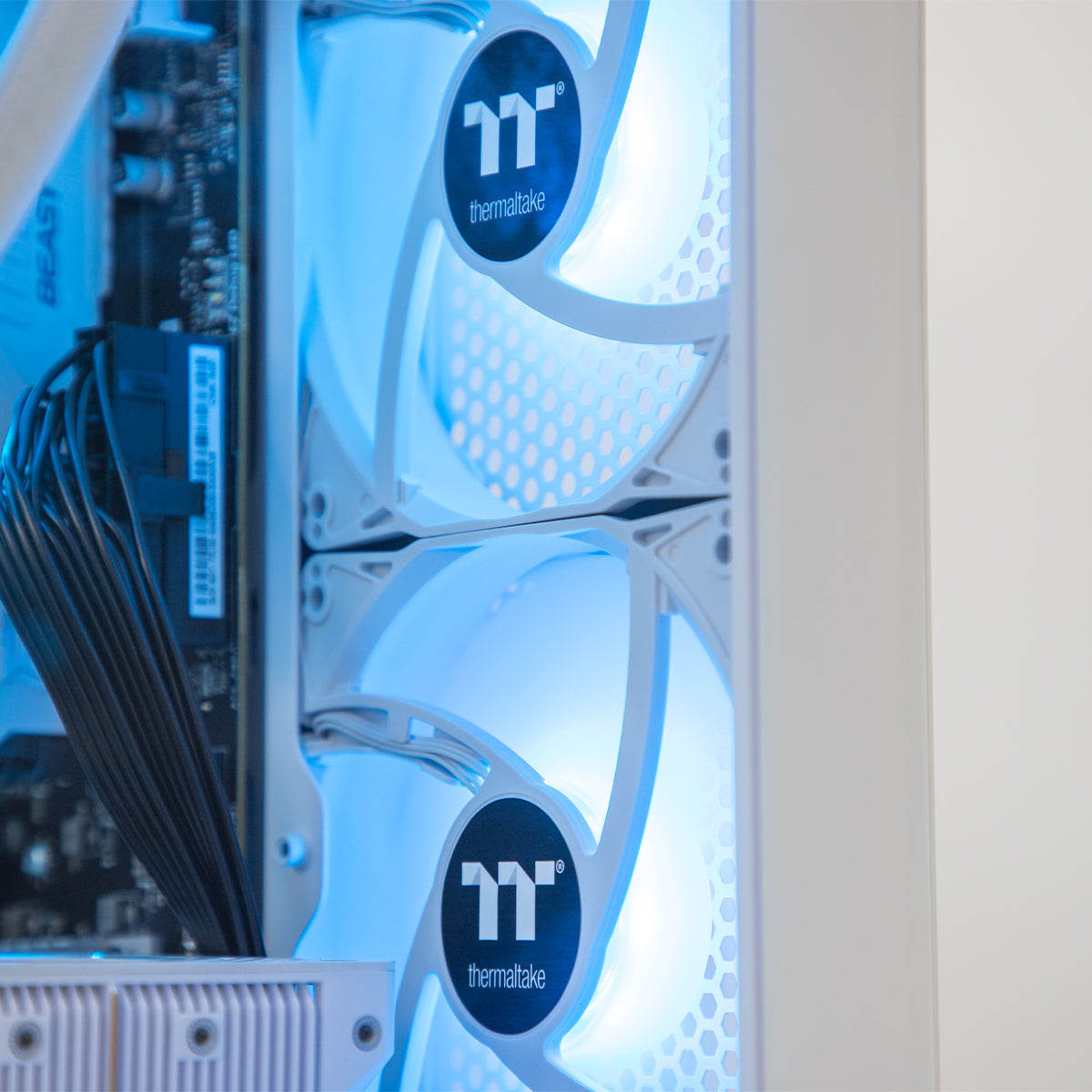 Fury NEX RTX 5070 Ryzen 5 7500F Gaming PC - WHITE