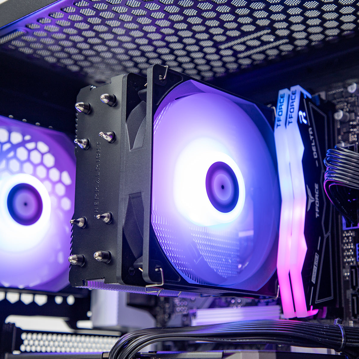 Stealth RTX 5060 Ryzen 5 7400F Gaming PC