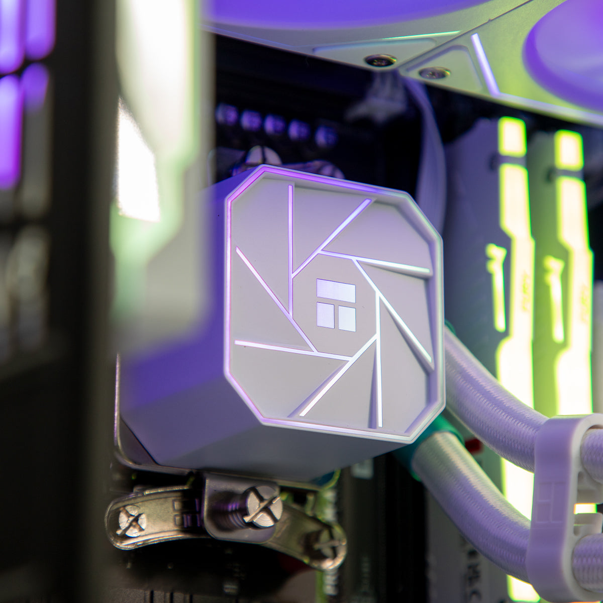 Entropy RTX 5070 Ryzen 5 7500F Gaming PC - MONO