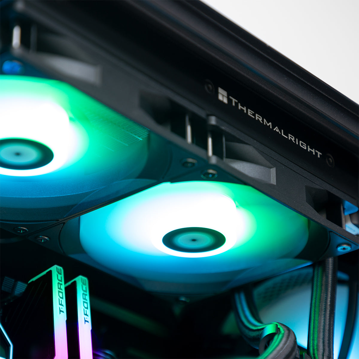 Adjudicator RTX 5070 Core i5-14400F Gaming PC
