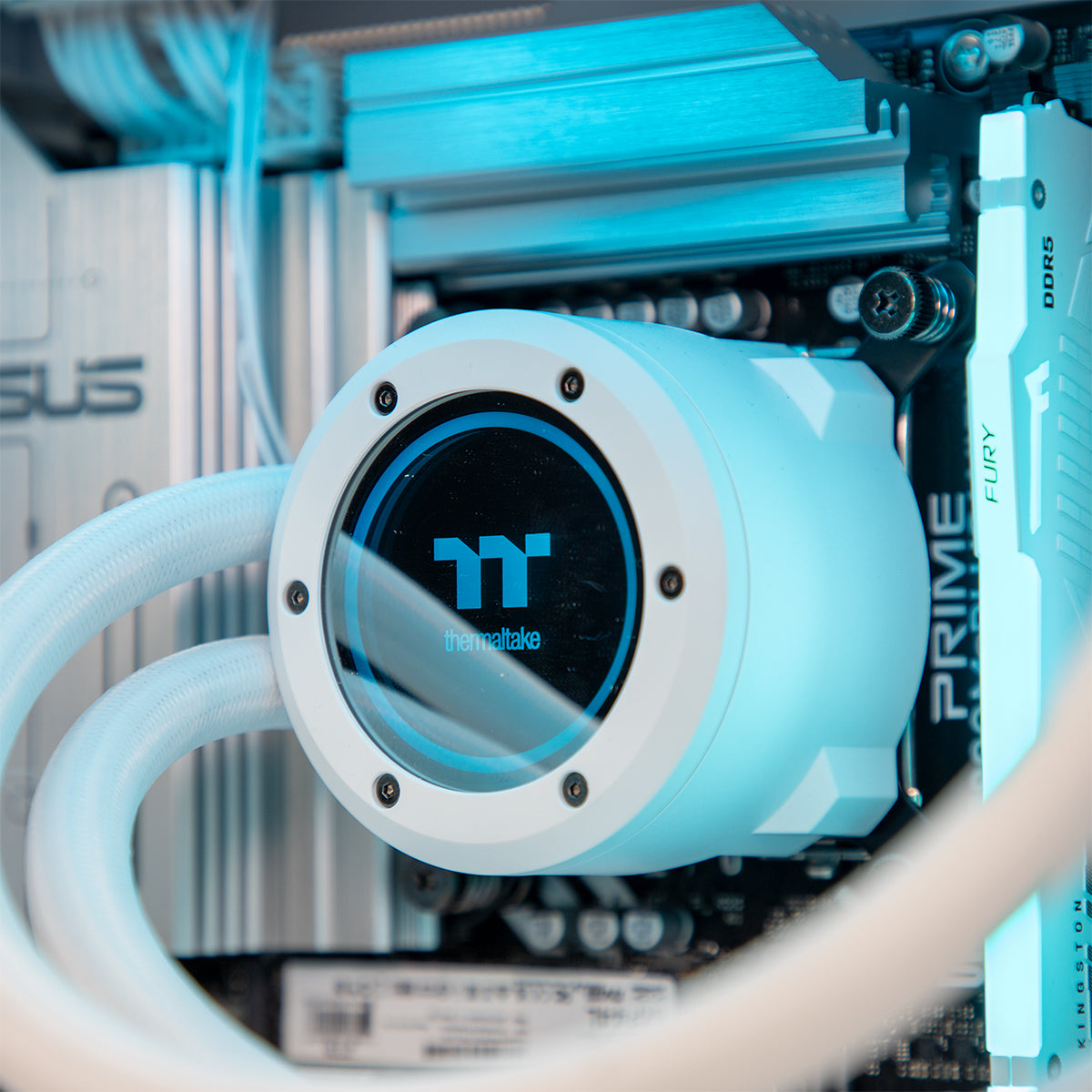 Terminator V2 RTX 5070 Core Ultra 265KF Gaming PC - WHITE