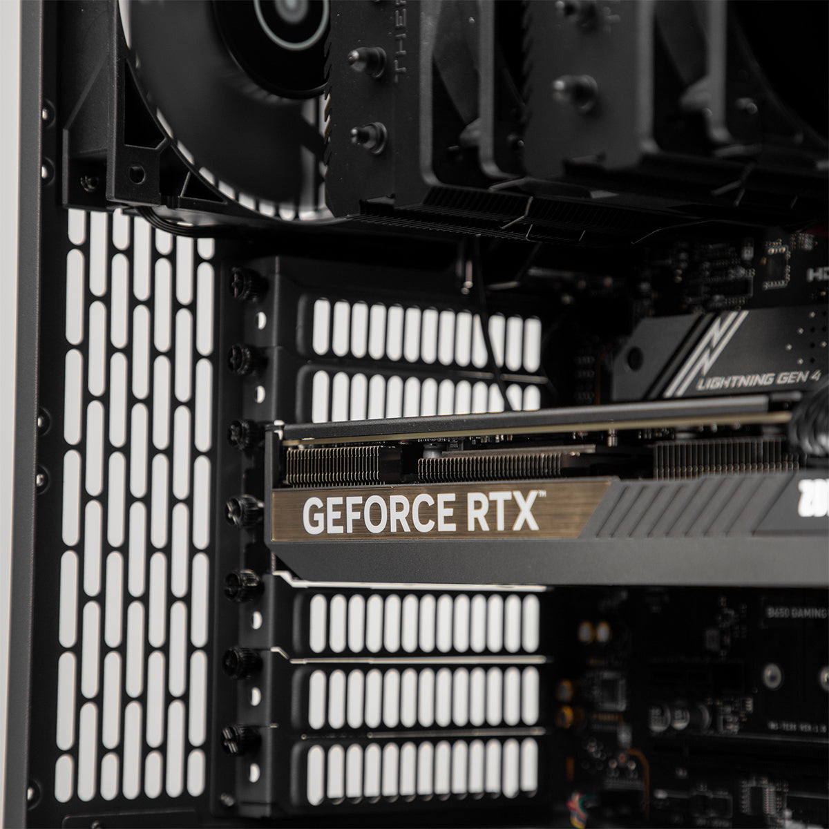 Chinkapin ENCORE RTX 5070 Ti Ryzen 7 9800X3D Gaming PC - MONO