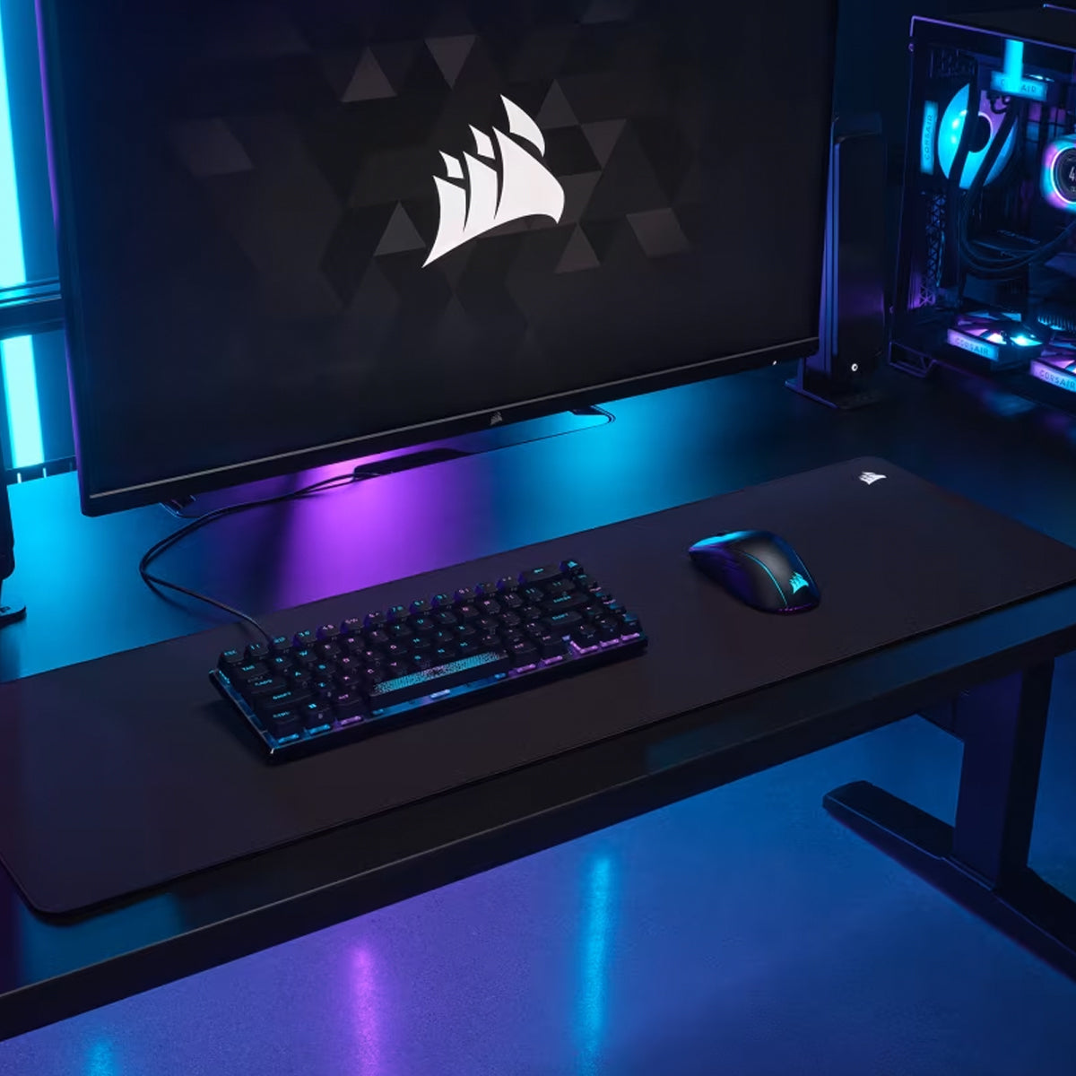 Corsair MM500 V2 Hybrid Cloth Gaming Mouse Pad - Extended