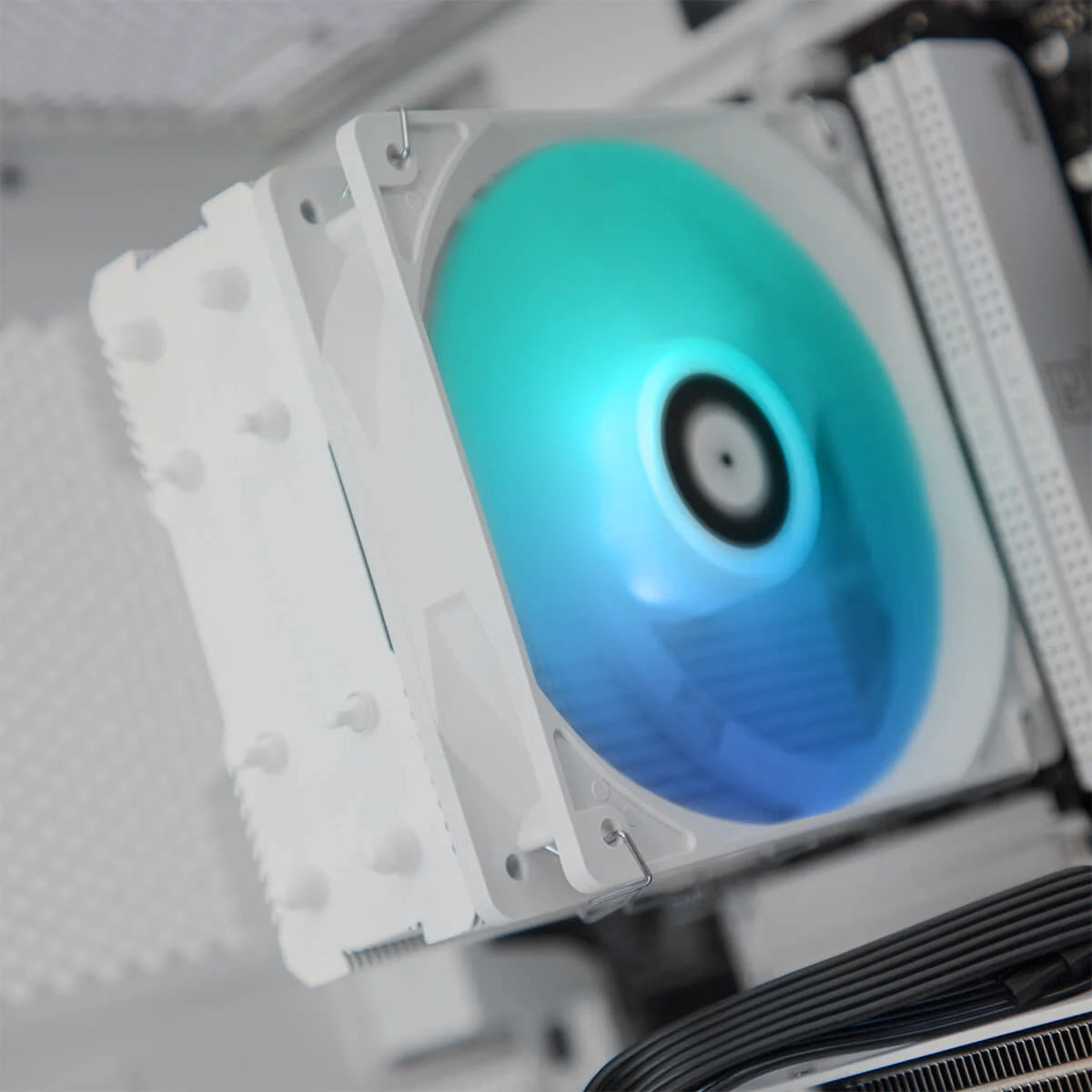 Nomad RTX 5070 Ryzen 5 7400F Gaming PC