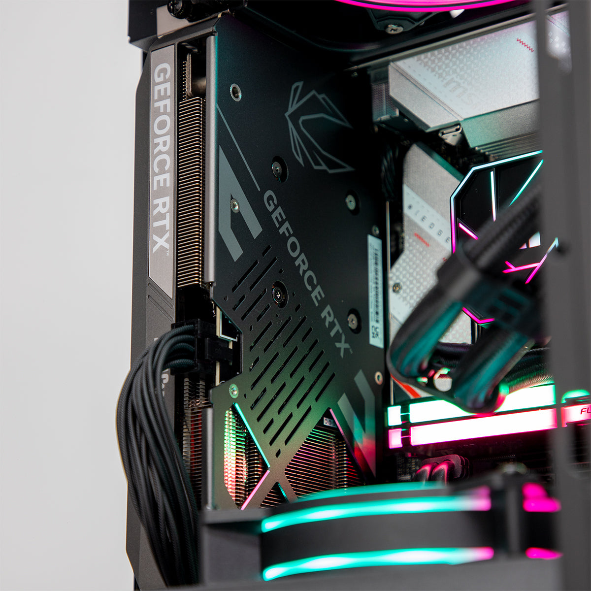Flare RTX 5060 Ti 16GB Core i5-14400F Gaming PC