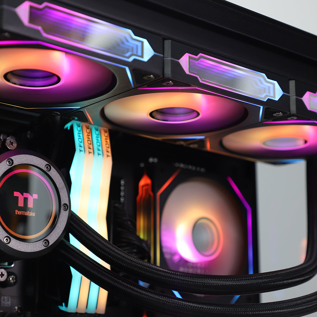 Astral AMP RTX 5070 Ryzen 5 7600 Gaming PC - BLACK