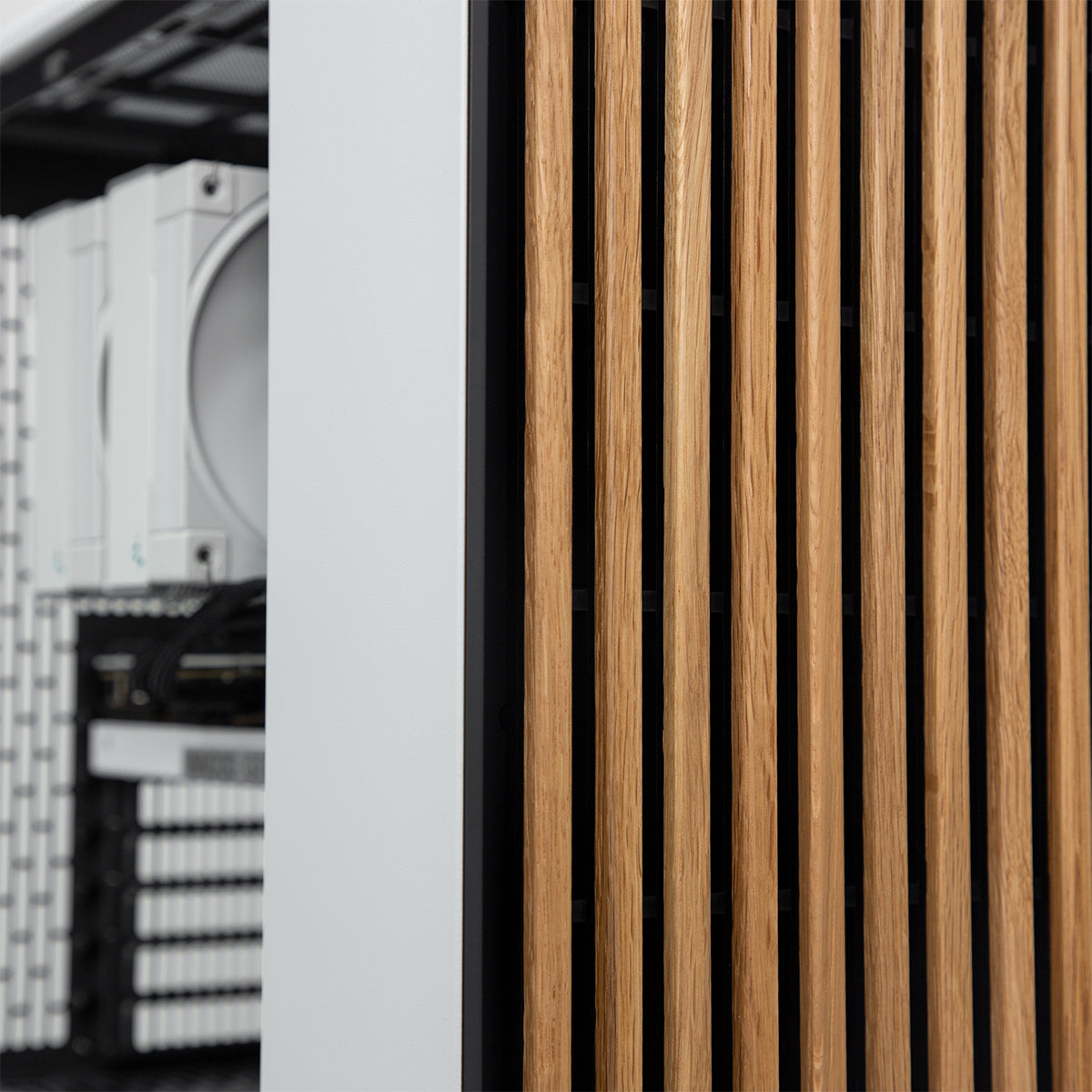 Chinkapin SWIFT RTX 5070 Ryzen 7 7800X3D Gaming PC - MONO