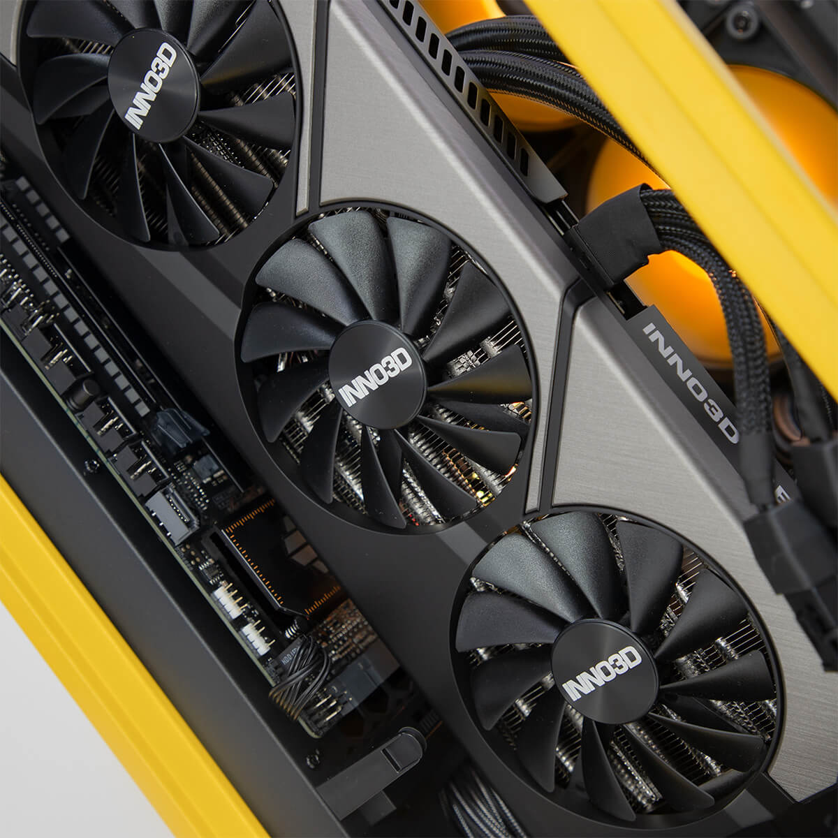 Bumblebee RTX 4080 SUPER Ryzen 7800X3D Gaming PC