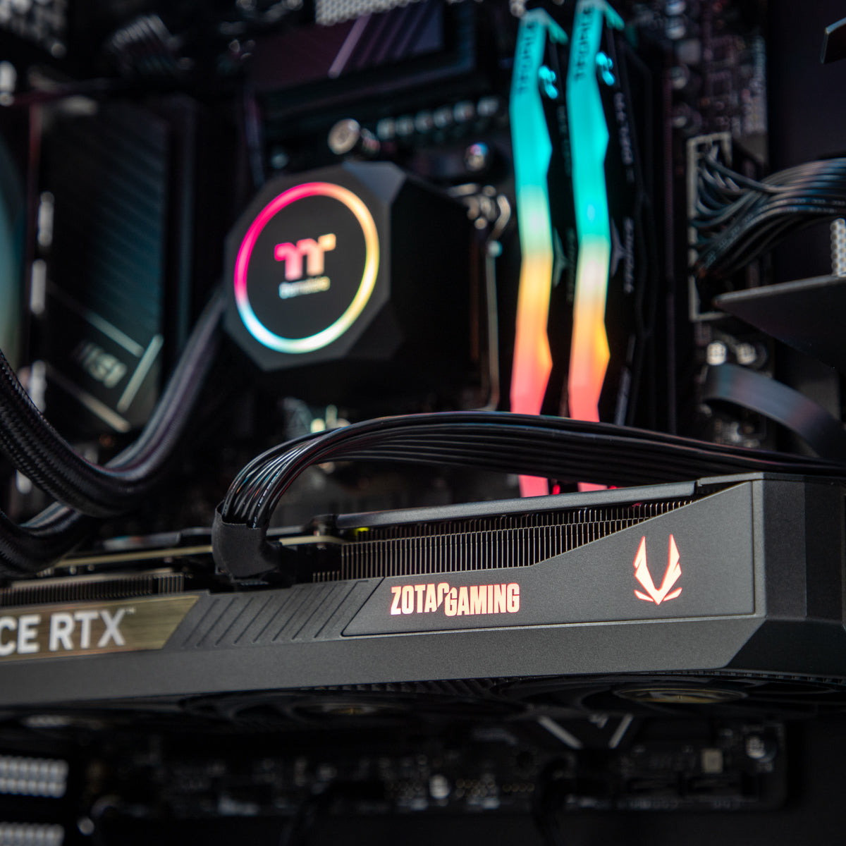 Catalyst ENCORE RTX 5070 Ryzen 7 9700X Gaming PC - BLACK