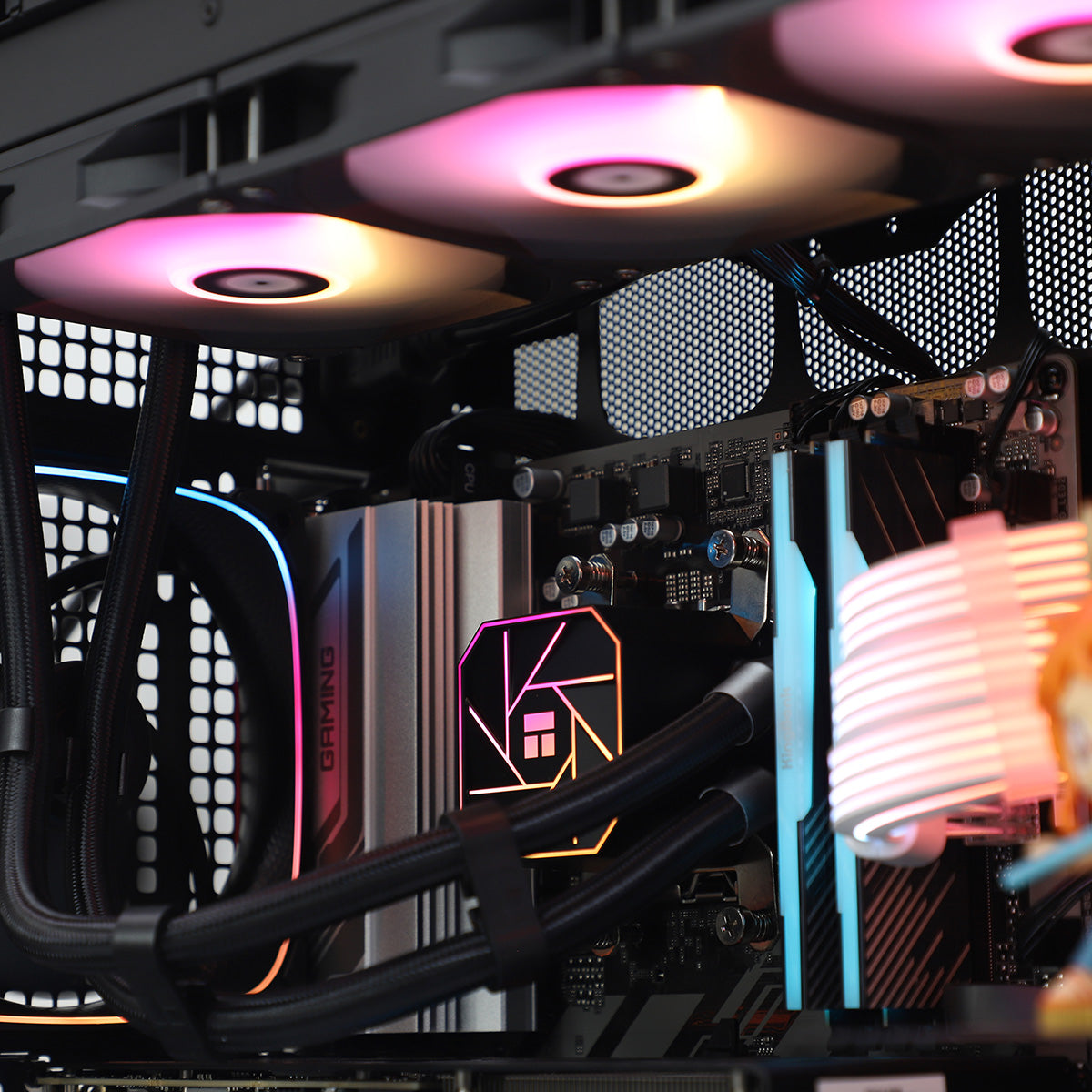 Catalyst ENCORE RTX 5070 Ryzen 7 7800X3D Gaming PC - DARK HERO