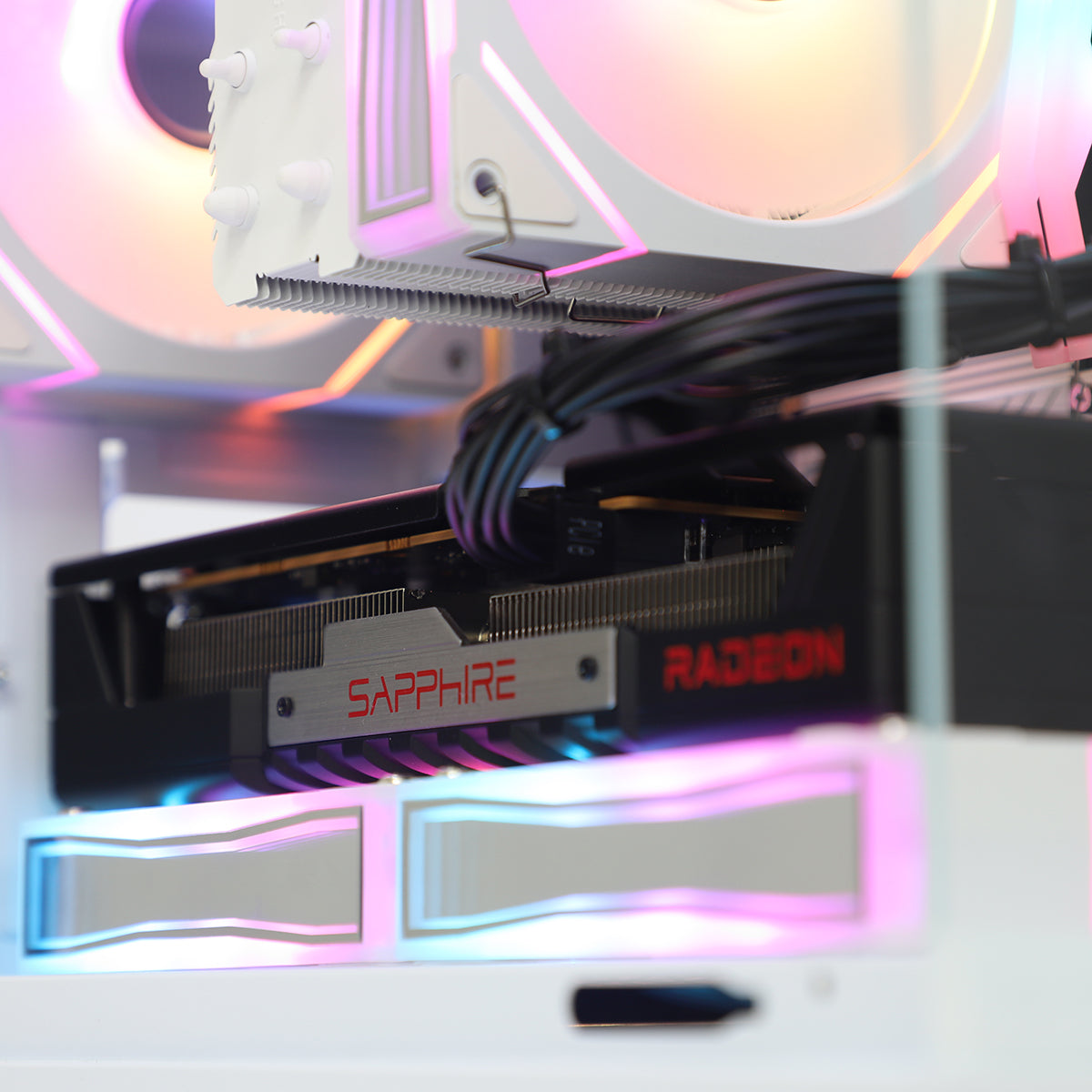 Qubit RR RX 9060 XT 8GB Ryzen 5 8400F Gaming PC - WHITE