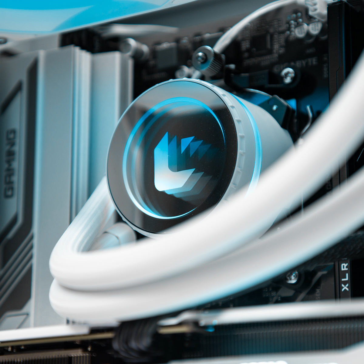 Blizzard RTX 5070 Ryzen 7 9700X Gaming PC - WHITE