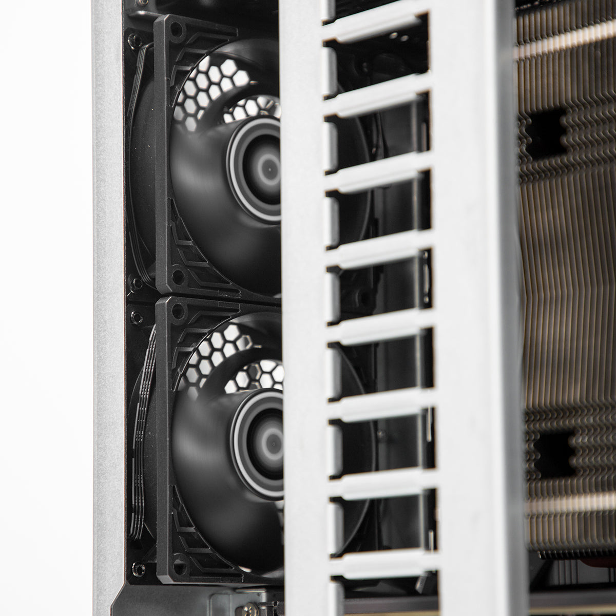 Ascend Engineering Ryzen 9 9950X 96GB 2TB RTX 5090 Rackmount Workstation PC