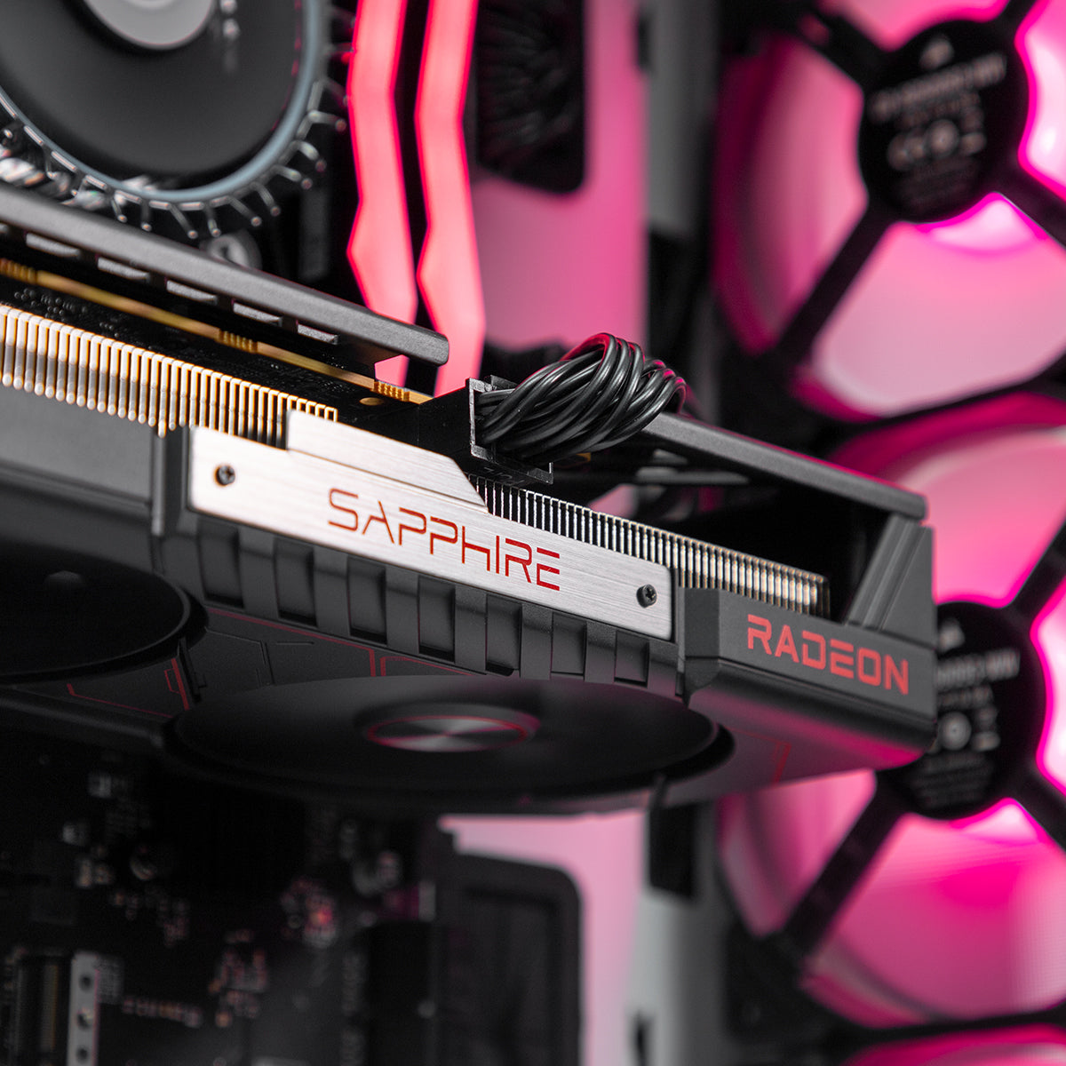 Spectre AMP RX 9060 XT 16GB Core i5-14400F Gaming PC