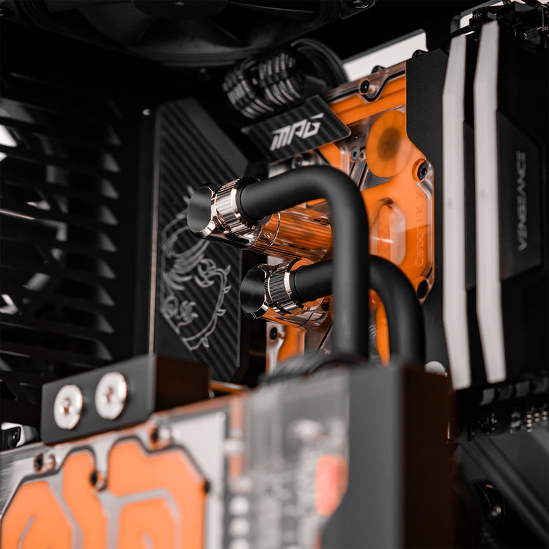 Inwin 925 Full Tower Custom Water Cooling – Computer Lounge