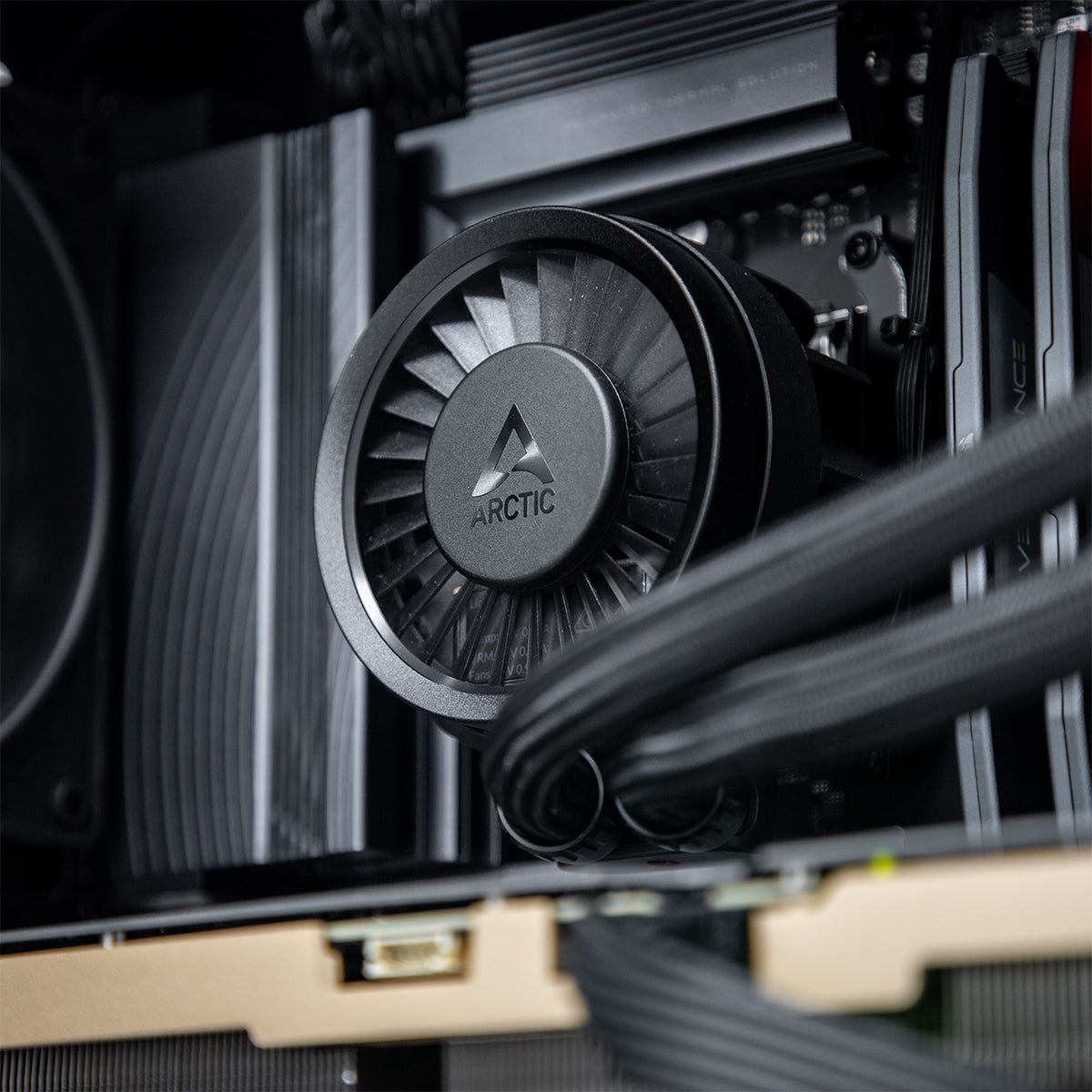 Ascend AI Ryzen 9 9950X 96GB 2TB RTX 5090(x2) Workstation PC