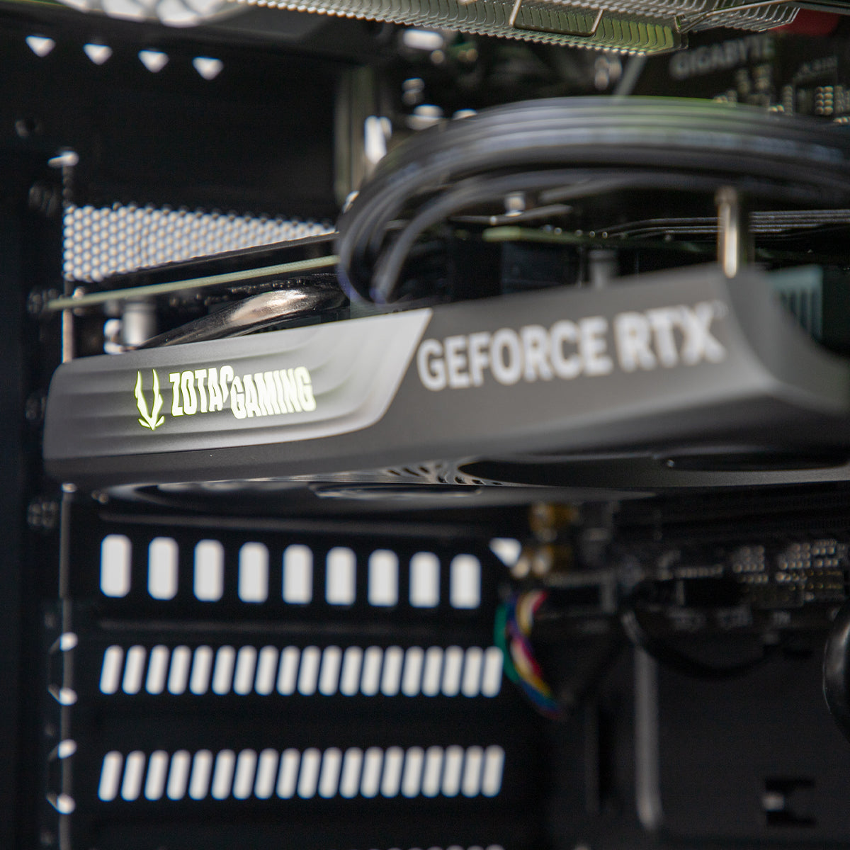 Jaeger GO V2 RTX 4060 Ryzen 5 5600X Gaming PC
