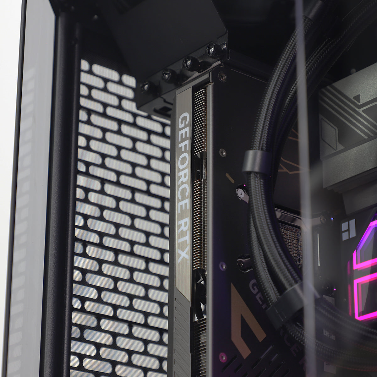 Pop ENCORE RTX 5070 Ryzen 7 7700 Gaming PC - BLACK